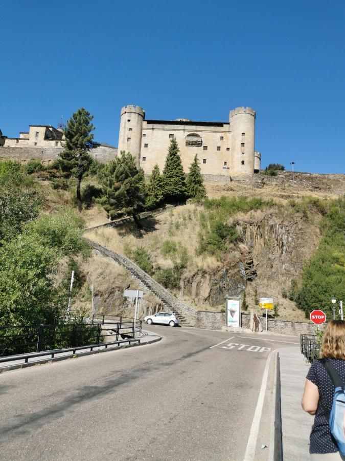 La Albarina Pension Galende Buitenkant foto